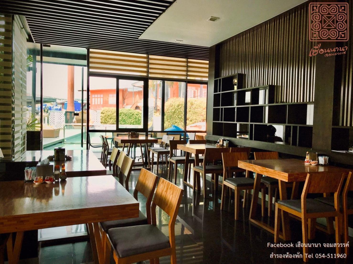 Huern Nana Jomsawan Hotel Phrae Buitenkant foto